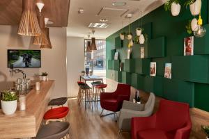 holiday inn express amsterdam city hall an ihg hotel