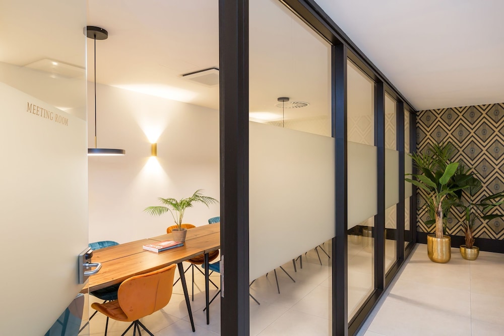 the james hotel rotterdam