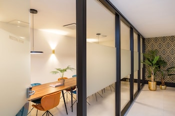 the james hotel rotterdam