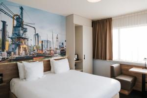 rotterdam teleport hotel