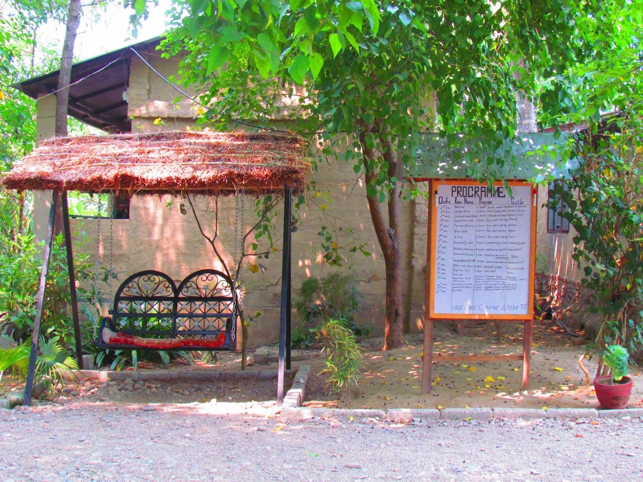 chitwan gaida lodge
