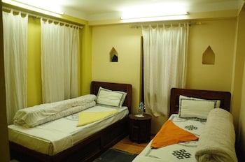 sunny guest house and cafe