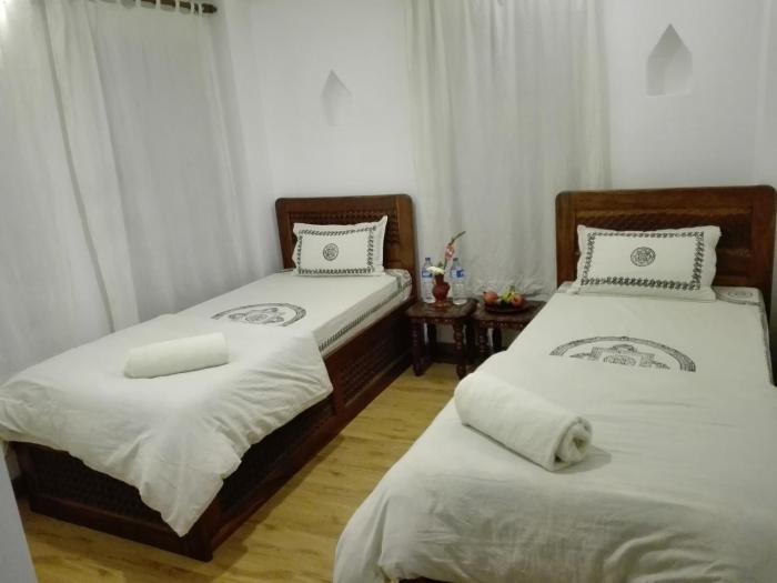sunny guest house and cafe