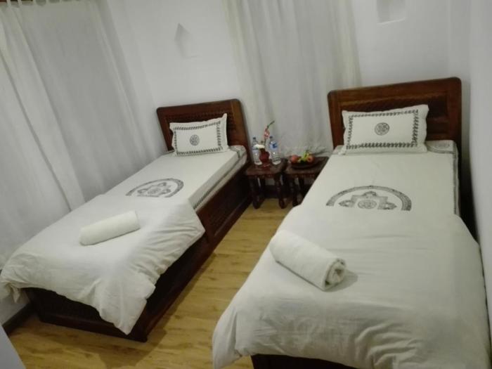 sunny guest house and cafe