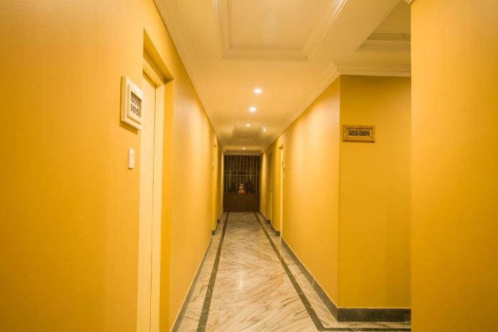 hotel crown himalayas