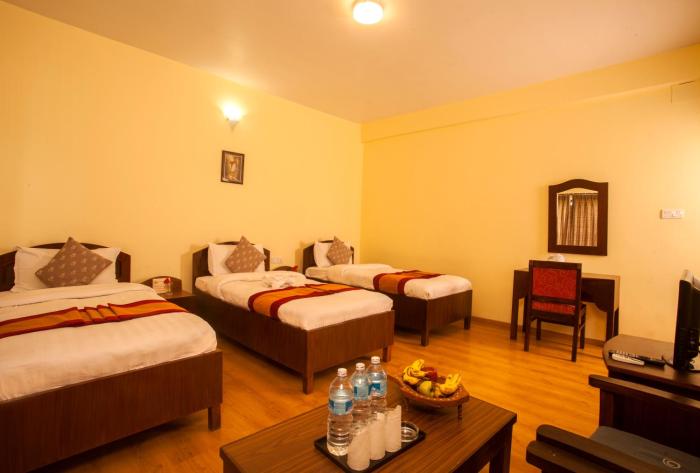 hotel crown himalayas