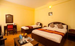 hotel crown himalayas