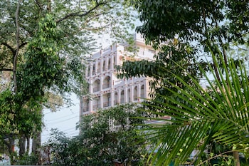 hotel raniban arcade