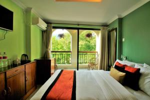 hotel raniban arcade