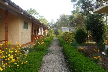forest hideaway hotel and cottage