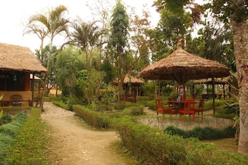 forest hideaway hotel and cottage