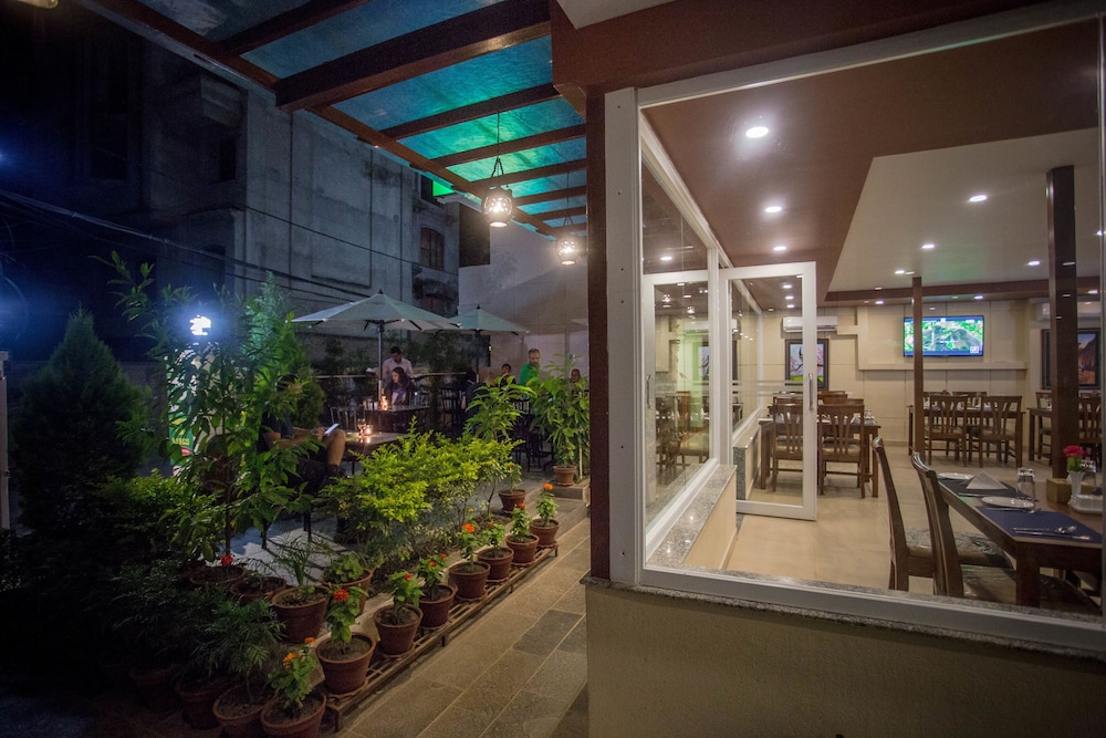 oasis kathmandu hotel