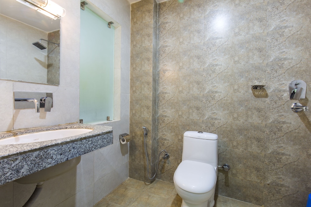 siddhartha riverside resort