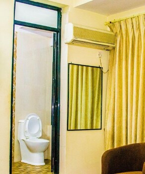 hotel om ganapati