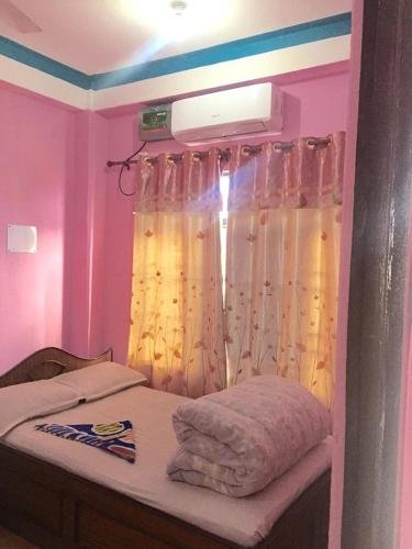 city guest house and family restaurant