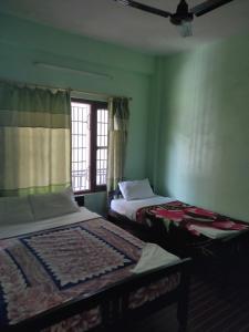 harry guest house and restaurant