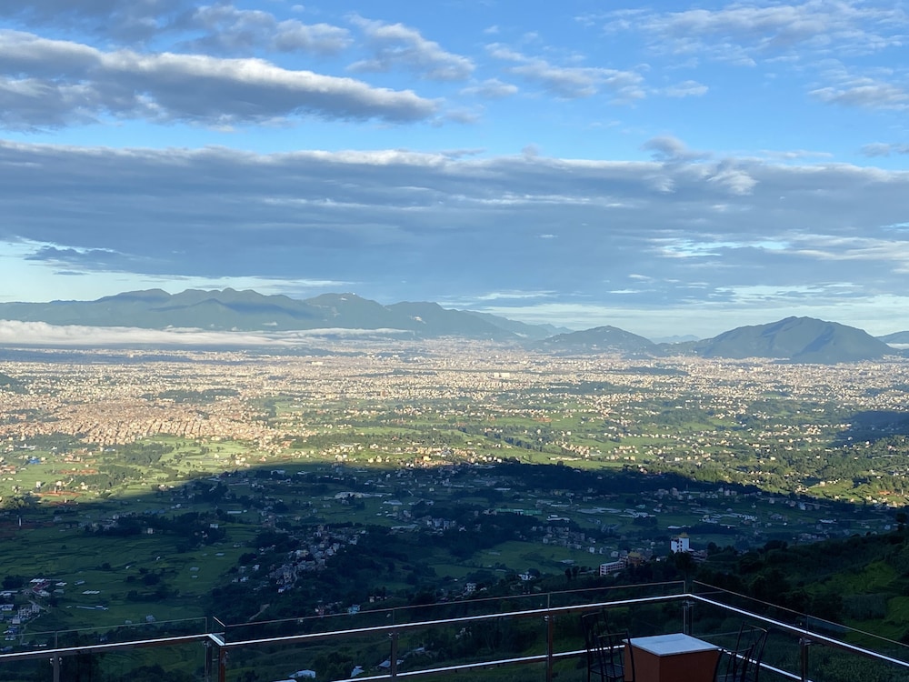 ratna giri resort