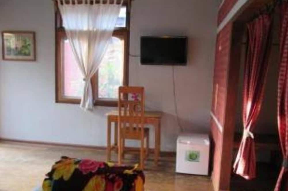 pyi1 guest house