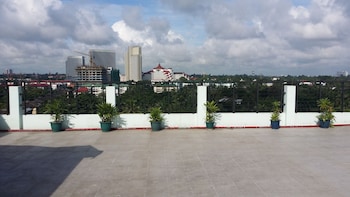 silver green hotel yangon