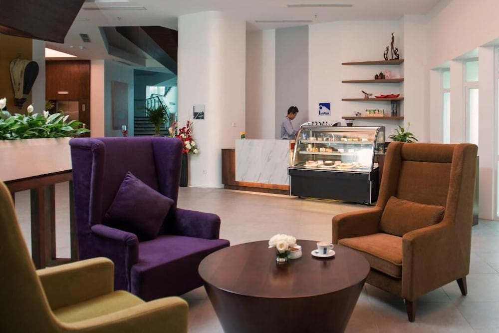 wyne hotel