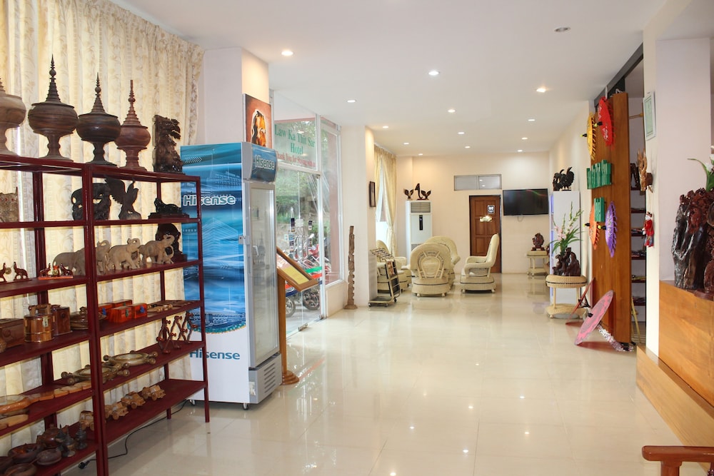 law ka thit sar hotel hostel