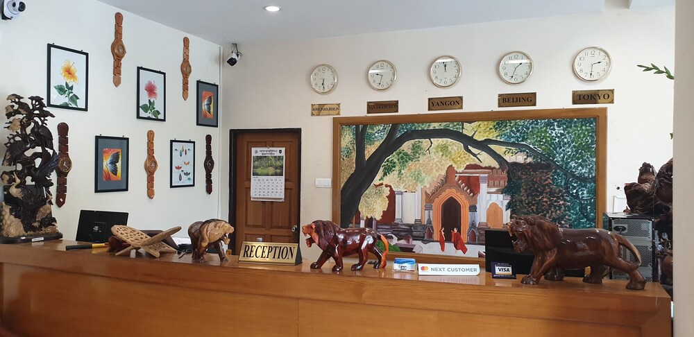 law ka thit sar hotel hostel