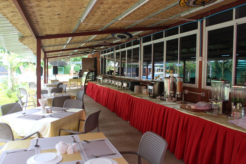 law ka thit sar hotel hostel