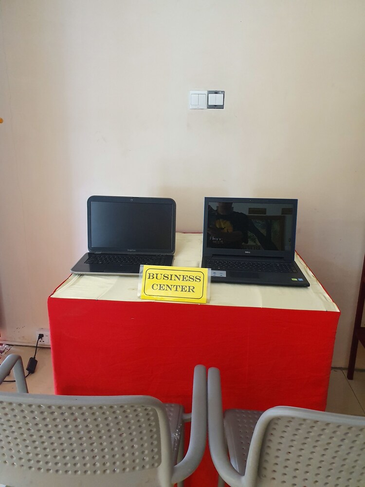 law ka thit sar hotel hostel