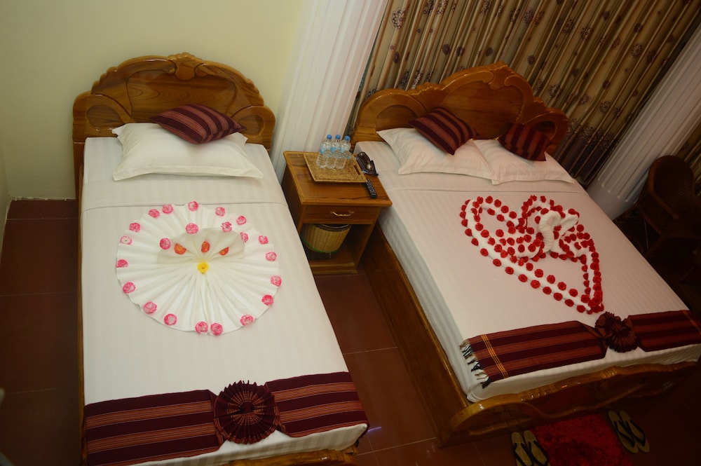 kayah golden hill hotel