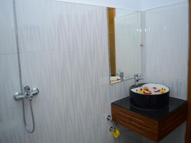 kayah golden hill hotel