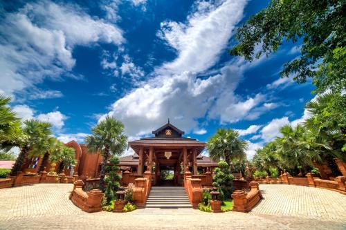 heritage bagan hotel