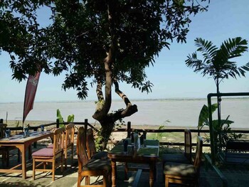 salay river view inn