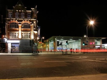 W12 Rooms,Hammersmith>>Greater London,4 star