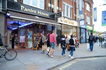 W12 Rooms,Hammersmith>>Greater London,4 star