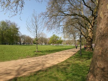 W12 Rooms,Hammersmith>>Greater London,4 star