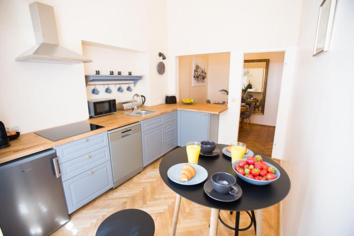 apartments roman