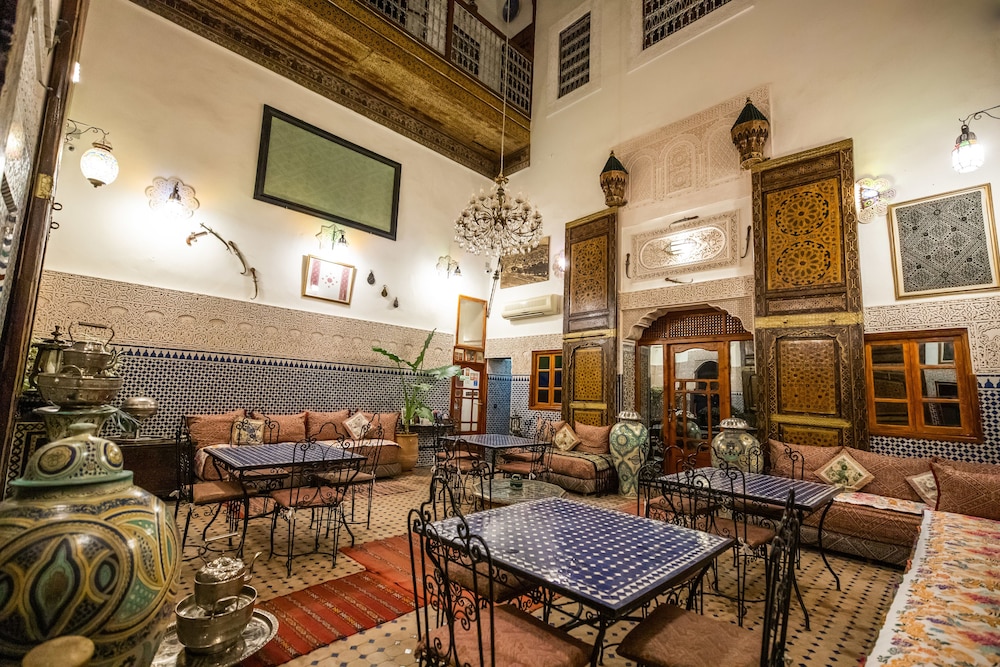 fes