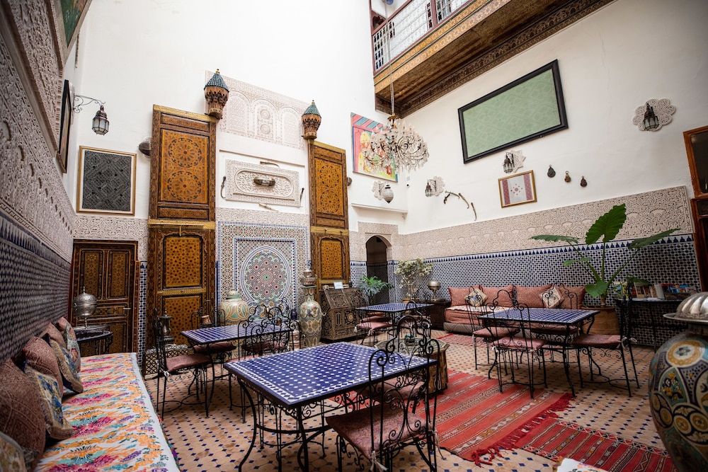 fes