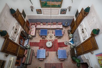 fes