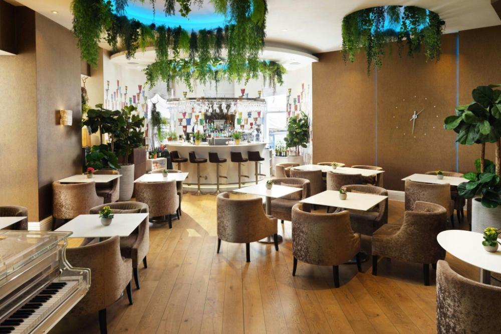 hotel xenia autograph collection