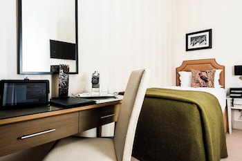 hotel xenia autograph collection