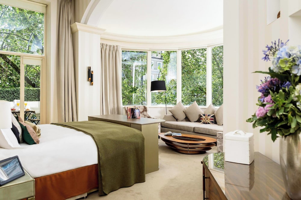 hotel xenia autograph collection