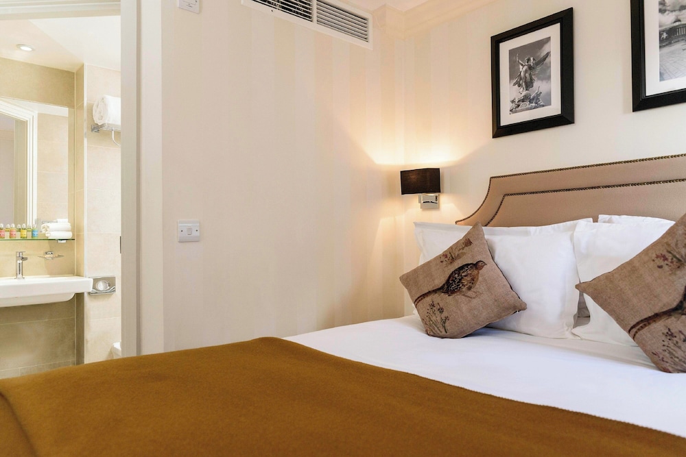 hotel xenia autograph collection