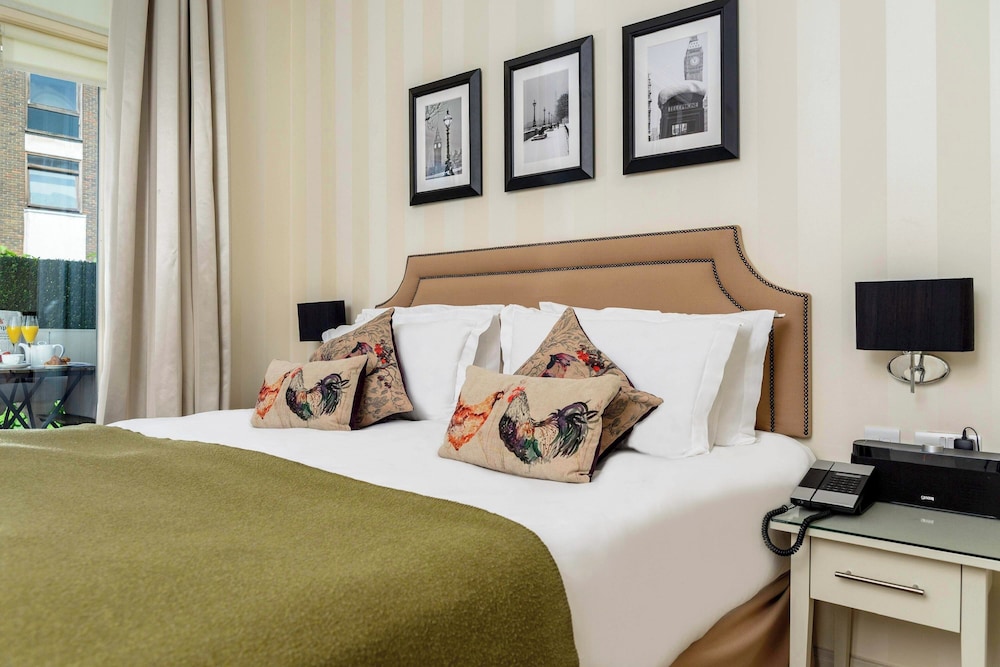 hotel xenia autograph collection