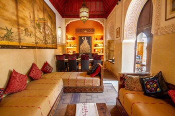 riad dombaraka