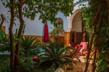 riad dombaraka