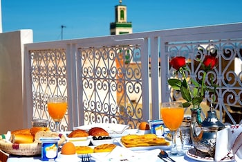 Riad Safir,Meknes>>Fes,3 star