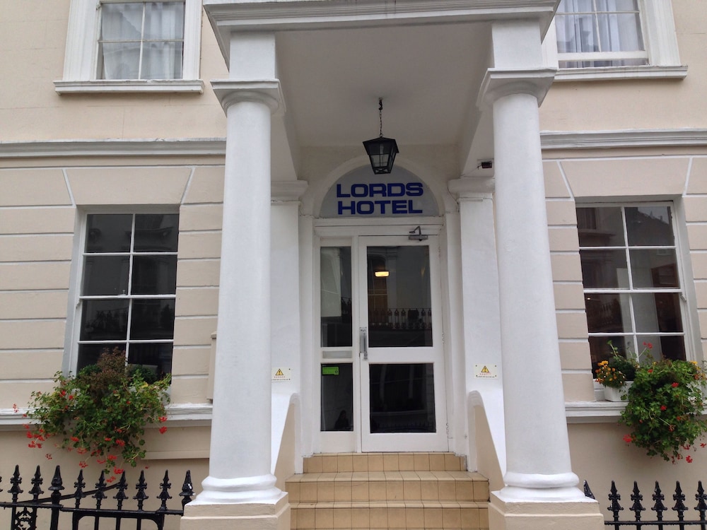 lords hotel