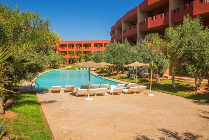 oliva condominium hotel