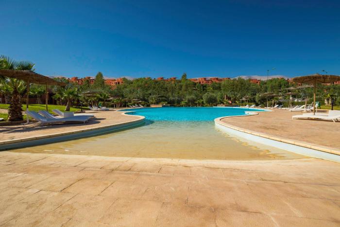 oliva condominium hotel